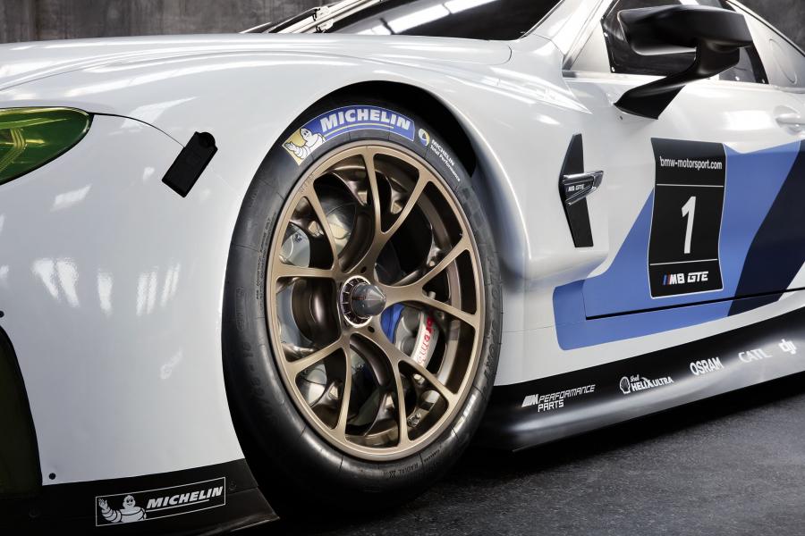 Колеса BMW M8 GTE 2018 года  (фото 5 из 43)